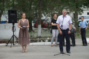 imgonline-com-ua-Resize-ECvBhFWwjk0KvJ