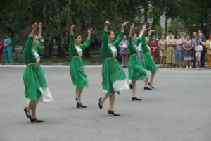 imgonline-com-ua-Resize-hrVYP6BDxNz